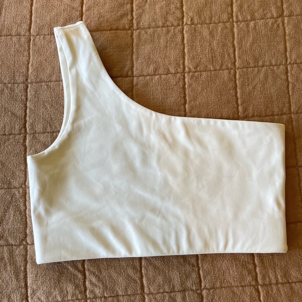 Girlfriend Collective Ivory Bianca One Shoulder Bra